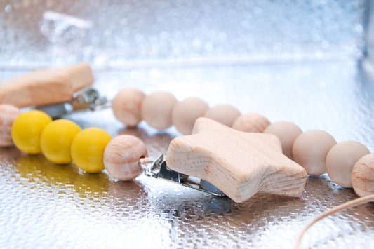 Pacifier Clips Online